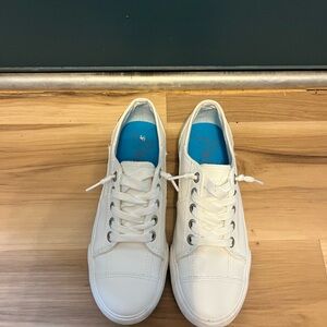 White Blowfish Malibu Lace-Up Sneakers